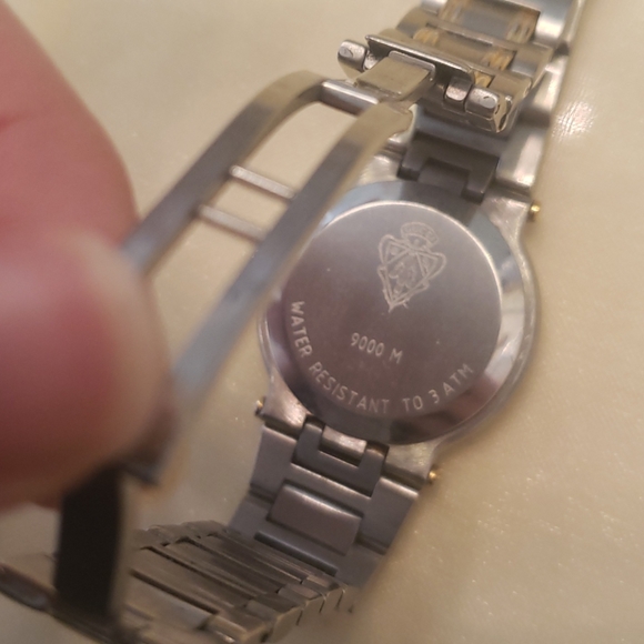 Gucci 9000 M watch main image 8